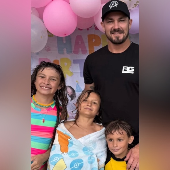 Offers Welcome!!! Make one today! Or Send me a message - Picture 2 of 7